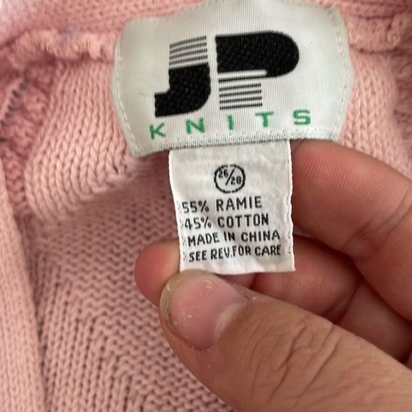 Vintage pink button-down sweater size extra large - Picture 4 of 4